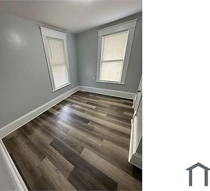 4th image of 2513 Market St N
