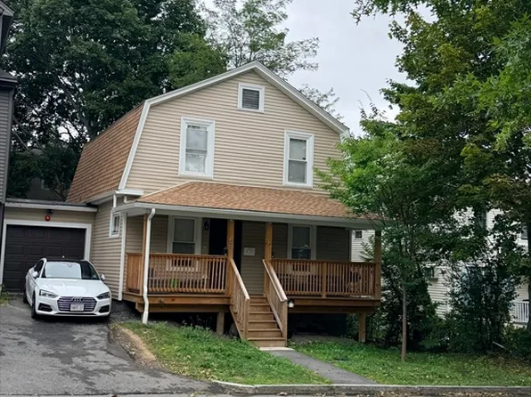 36 Standish St #0, Worcester, MA 01604