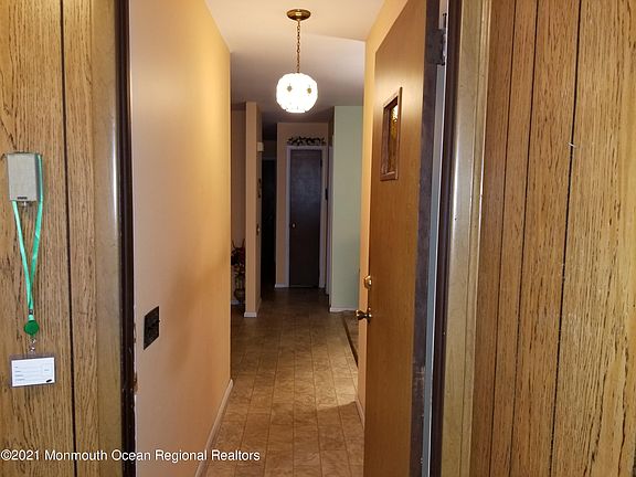 4th image of 15 S Columbus Blvd #15D