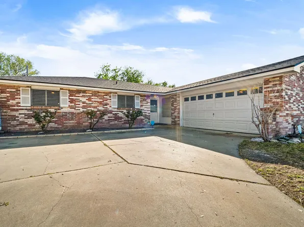 3925 Tripoli Dr, Corpus Christi, TX 78415