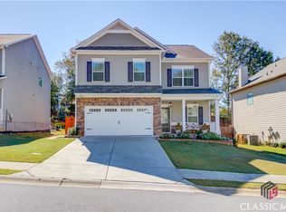 675 Country Ridge Dr, Hoschton, GA 30548