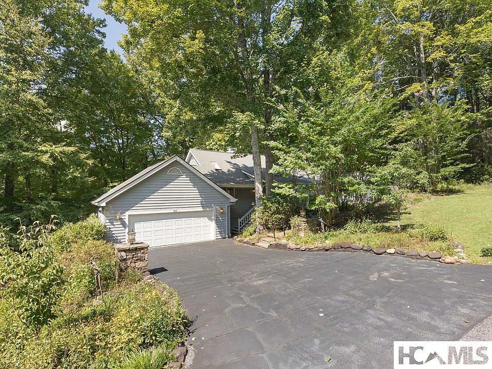 1st image of 313 Boiling Springs Road