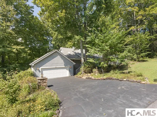 313 Boiling Springs Road, Sapphire, NC 28774