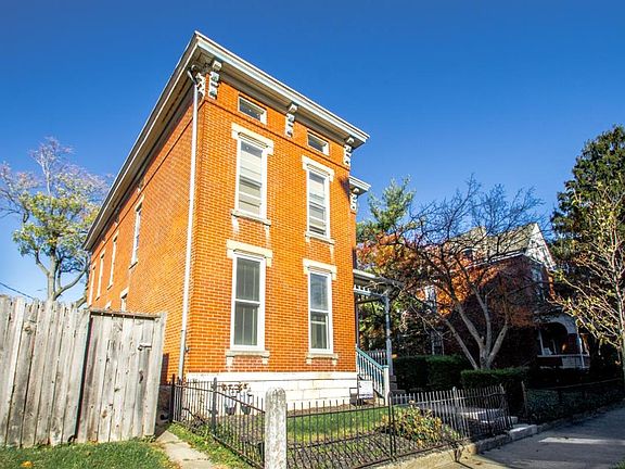 4th image of 90 W Greenwood Ave #B
