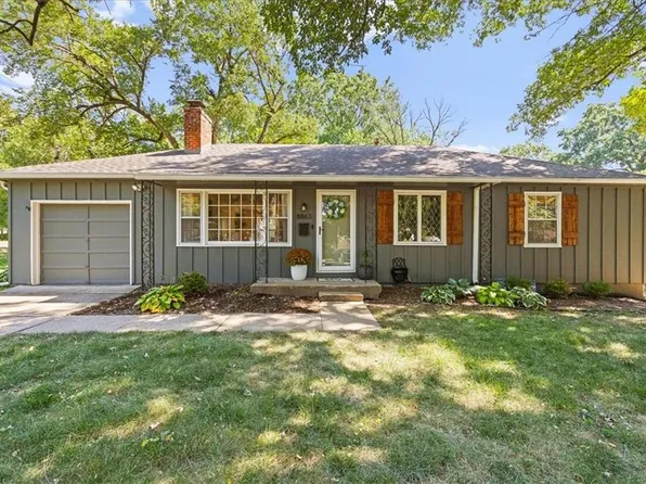 8863 Switzer Rd, Overland Park, KS 66212