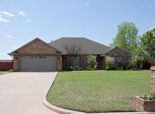 5006 SW Malcom Rd, Lawton, OK 73505