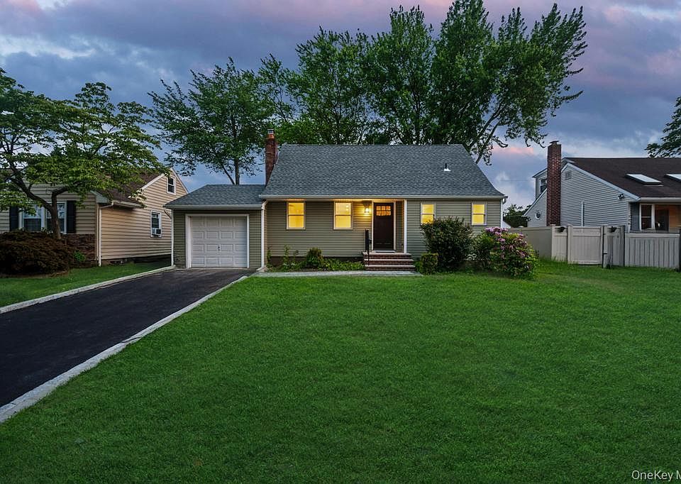 1st image of 732 Woodside Drive