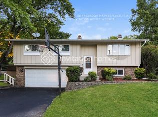 6418 Londonderry Dr, Cary, IL 60013