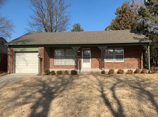 5902 E Avalon Rd, Wichita, KS 67208