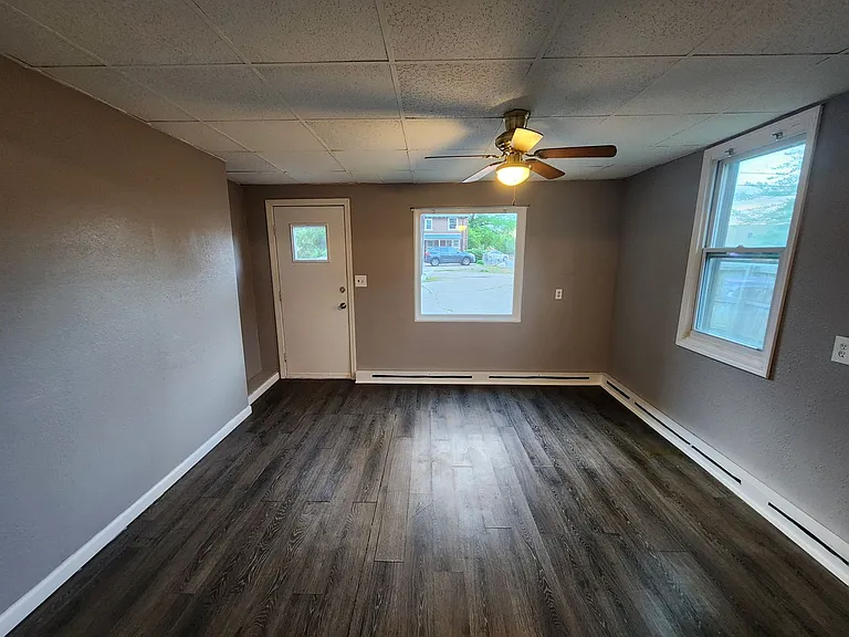 1512 Lafayette Ave — Photo 3