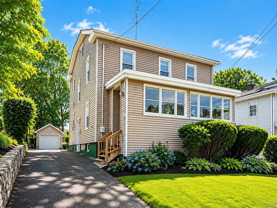 1st image of 13 Forest Avenue