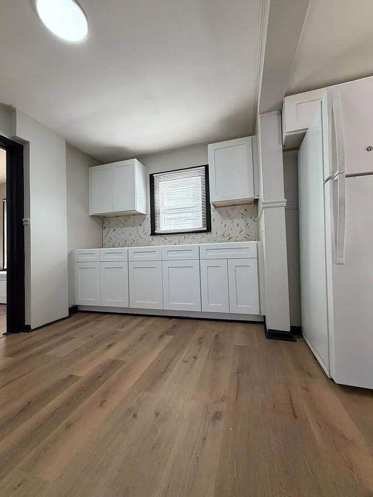 3 bed, 1172 sqft, $2,399 — Photo 4