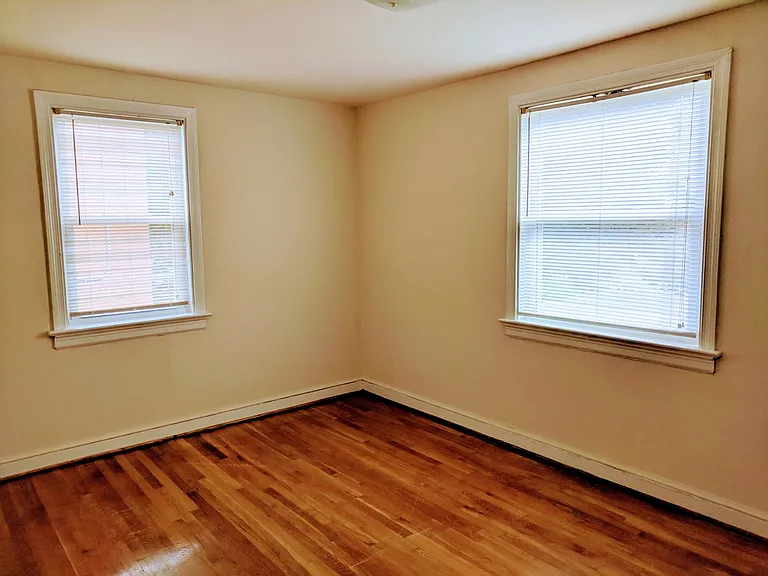3532 Floyd Avenue — Photo 11