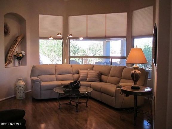 5th image of 1367 N Boyce Ave