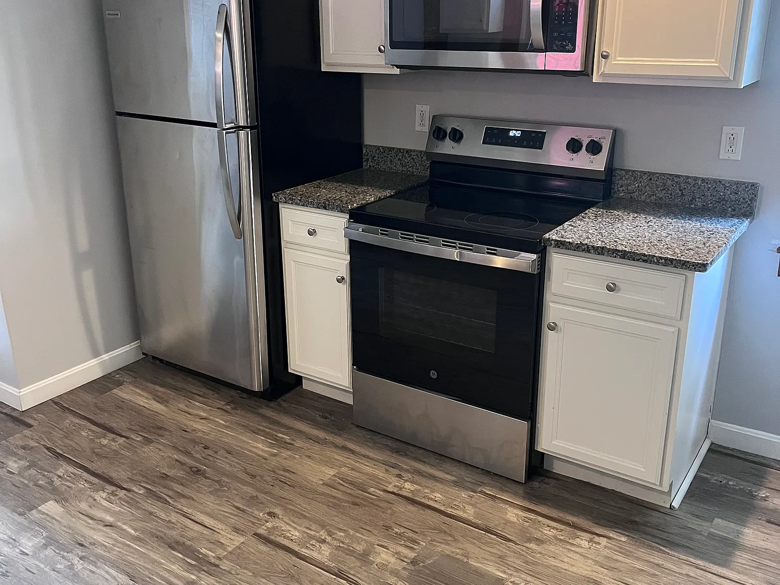 2 bed, 1062 sqft, $1,800 — Photo 2