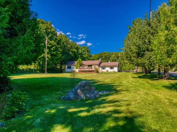 11 Lakeview Terrace Ln, Wilmington, NY 12997