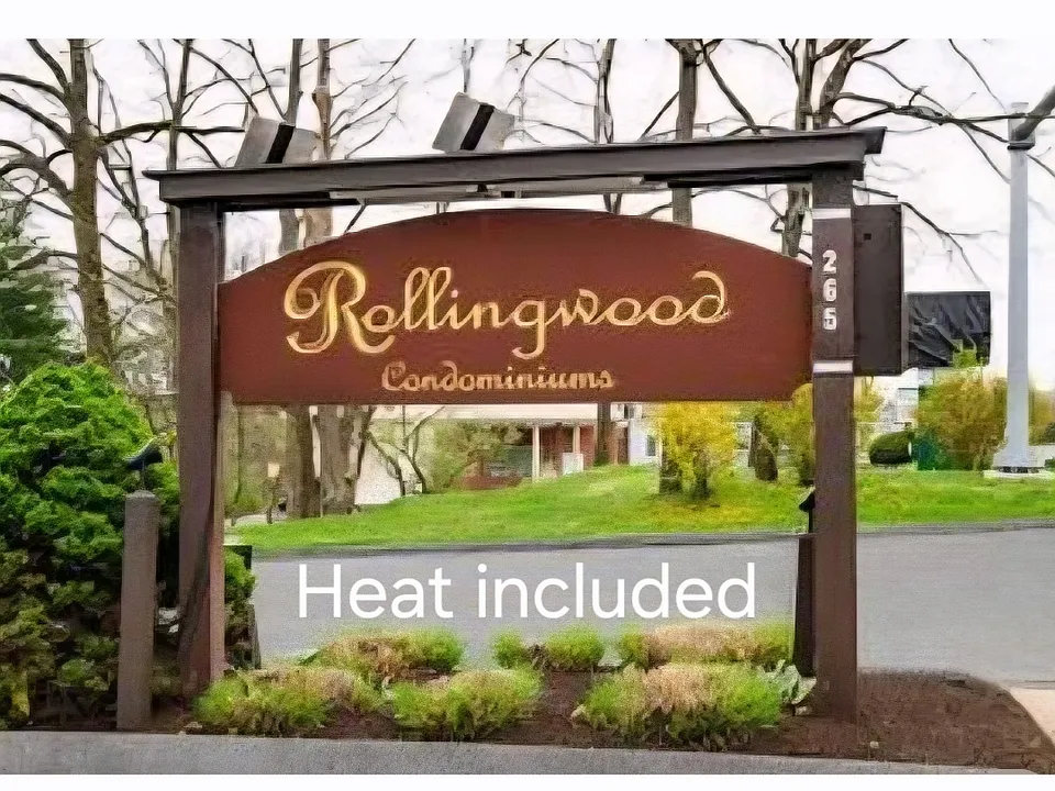 Rollingwood Dr