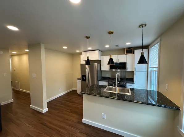 2411 Vine St #3, Cincinnati, OH 45219