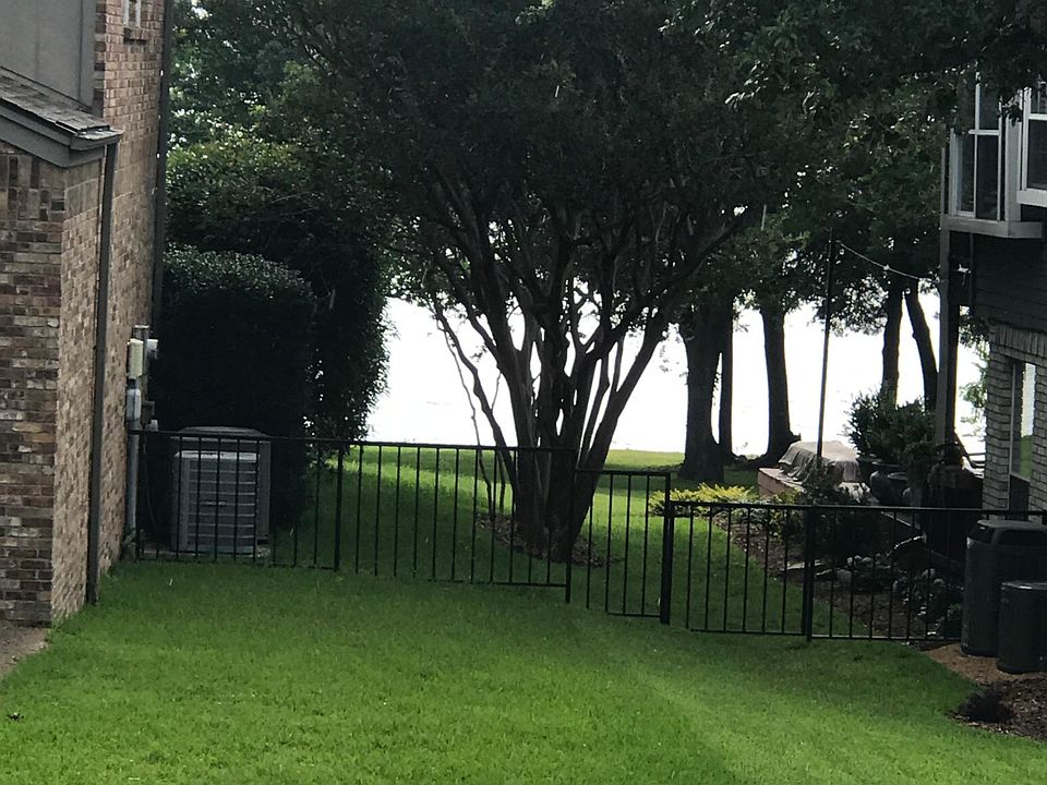Beautiful Lake View Home!