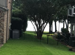 8210 Weatherly Dr, Rowlett, TX 75089
