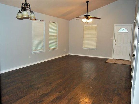 2nd image of 1301 Monte Vista Dr