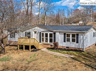 1229 Lightning Cross Rd, Boonville, NC 27011