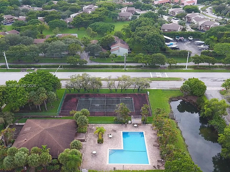 10835 SW 112th Ave #305 — Photo 35