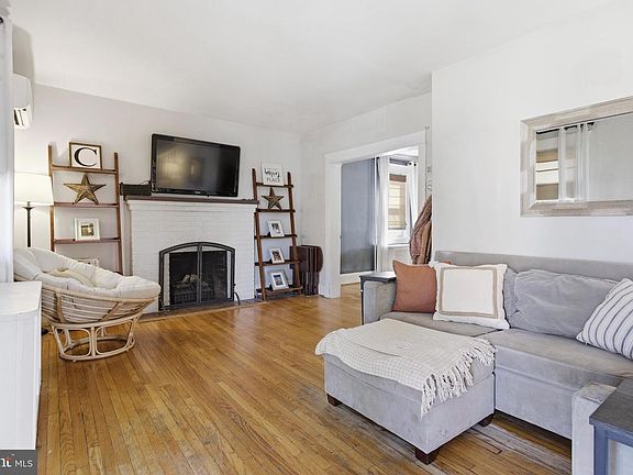 5th image of 312 Pomeroy St