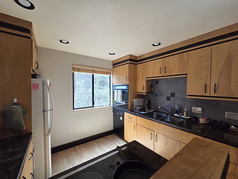 3702 Bagley Ave N — Photo 4