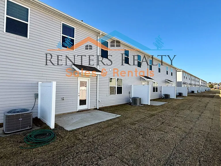 223 Maple Spring Trl — Photo 27