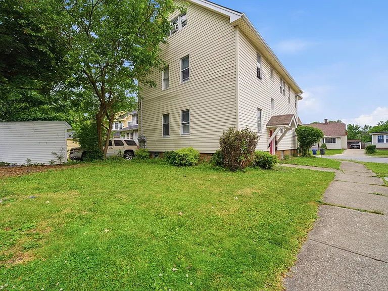 3320 Berkeley Rd #1 — Photo 14