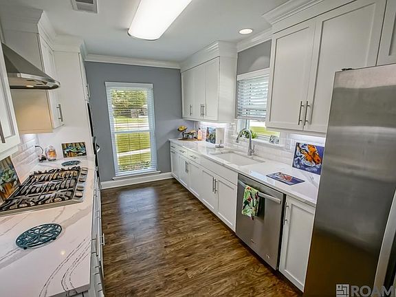 3rd image of 16924 Evergreen Hills Ave