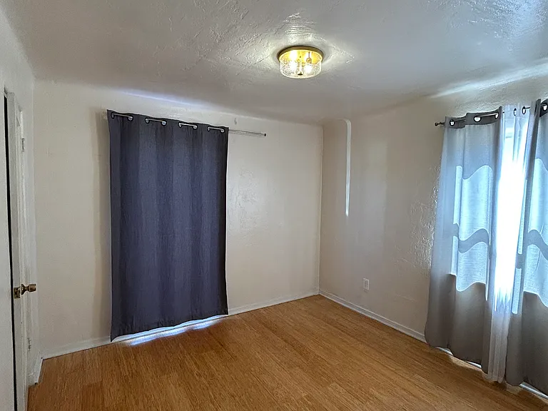 1237 Princeton Dr NE — Photo 10
