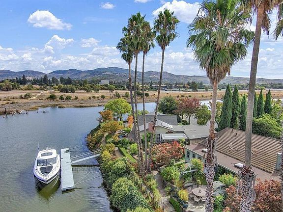 3rd image of 1100 River Park Blvd
