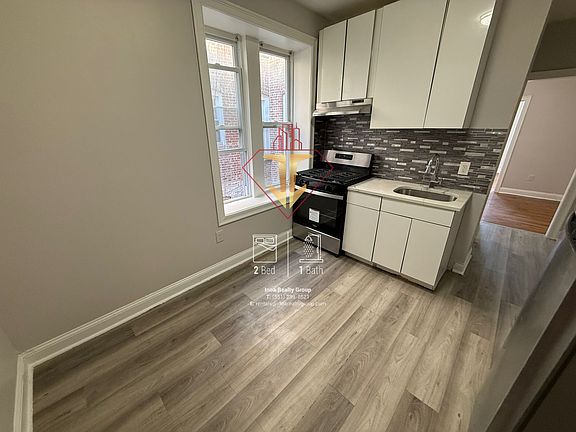 3rd image of 5712 Hudson Ave #A10