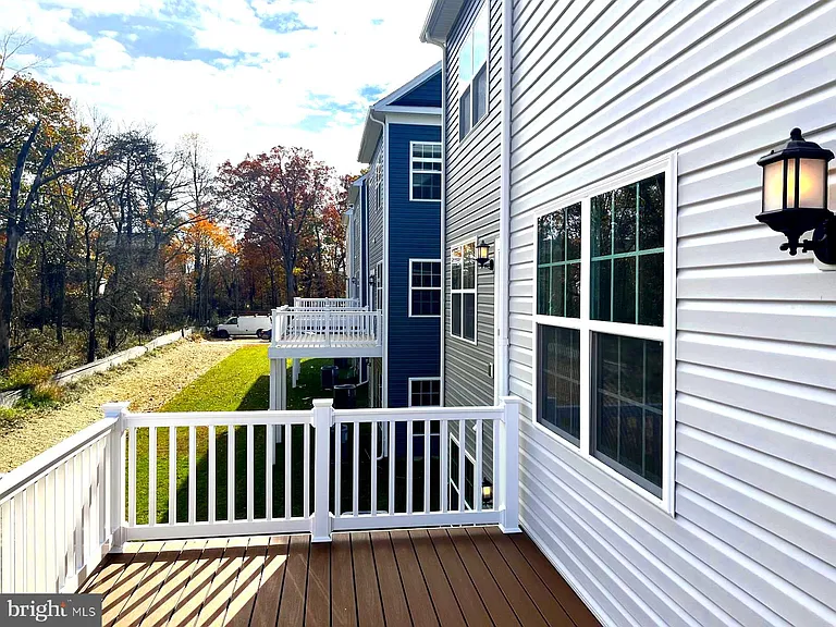 1813 Ritter Dr — Photo 23