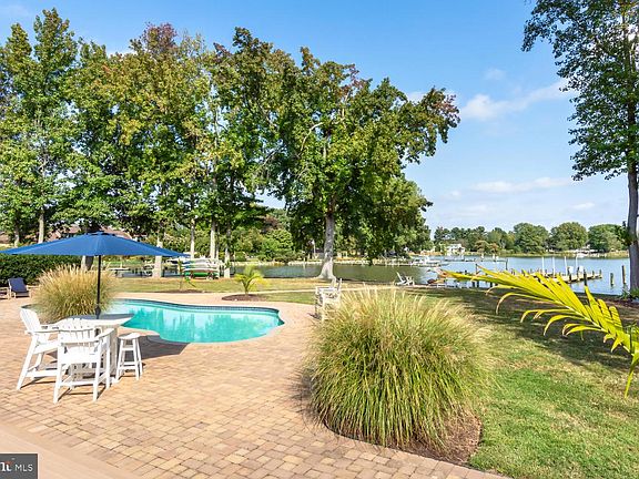 5th image of 208 Piney Point Lndg