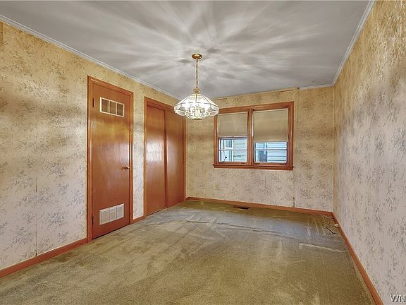 5th image of 1556 Kensington Ave