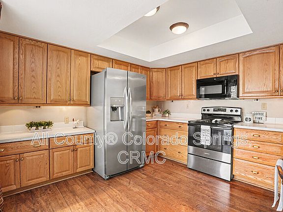3rd image of 378 Cobblestone Dr