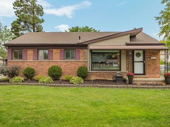 31200 Westfield St, Livonia, MI 48150
