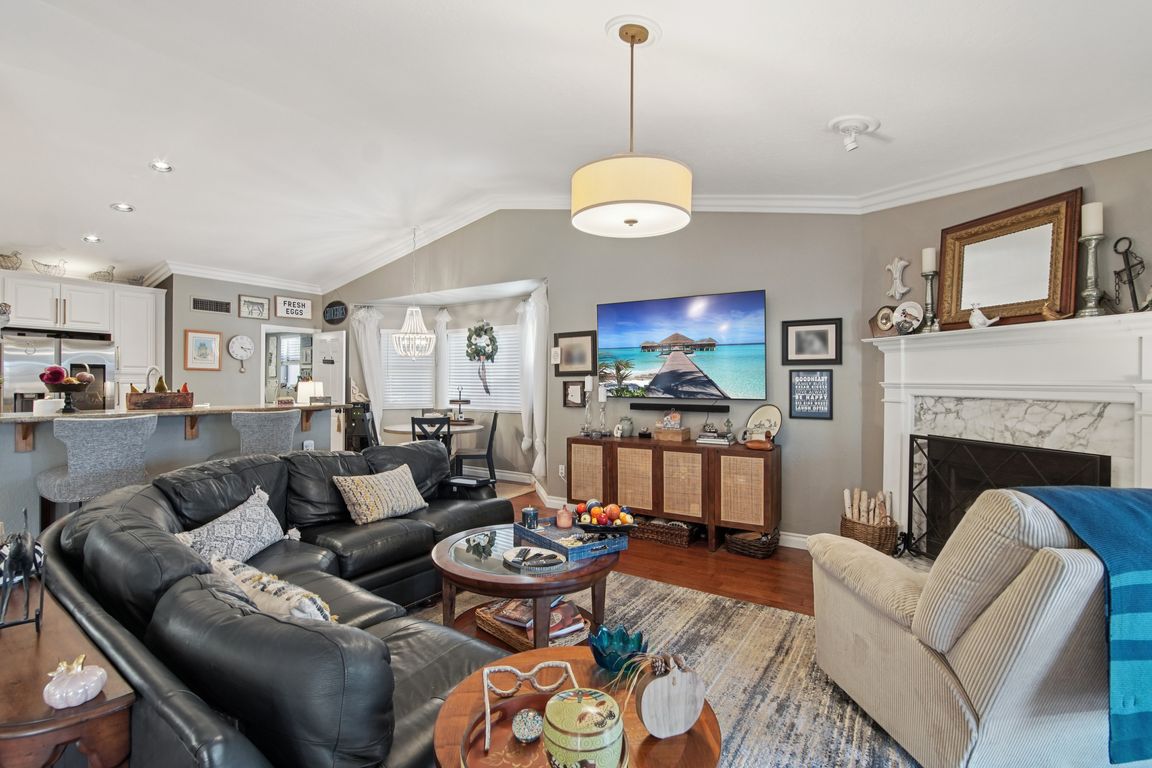 next background image