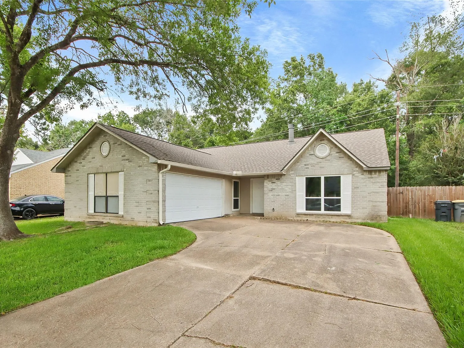 3 bed, 4.0 bath, 1748 sqft, $1,795 — Photo 2