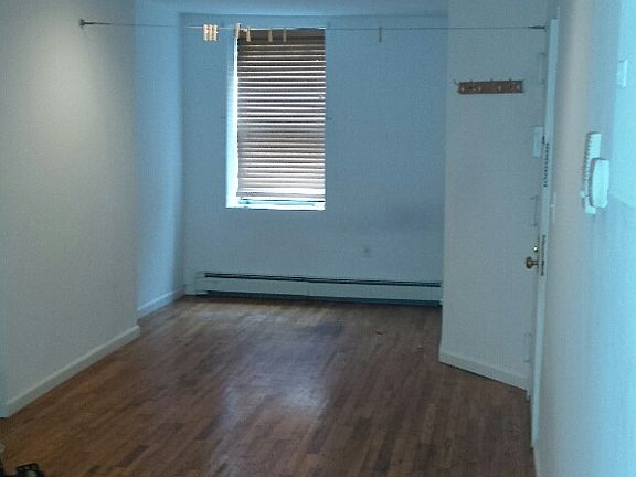 3rd image of 404 E 118th St #1