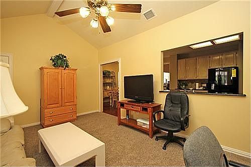 5th image of 4104 Westmoreland Dr