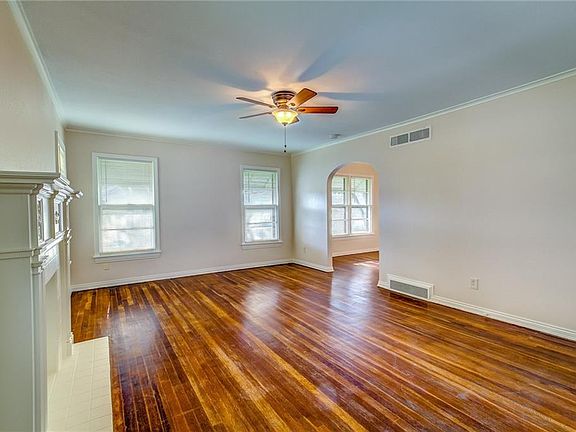 4th image of 4336 Curzon Ave