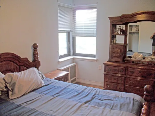 2240 Burnett Street image 15 of 26