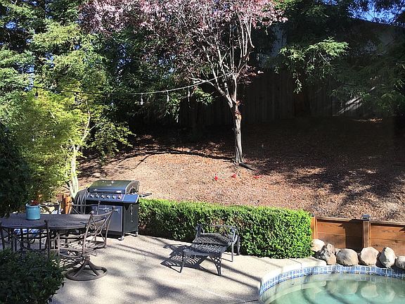2nd image of 2206 Salem Way