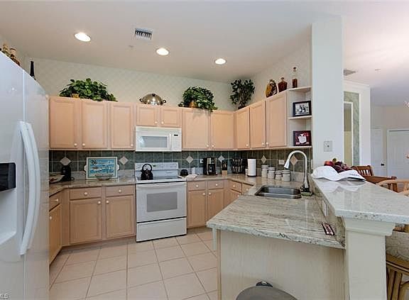 5th image of 8225 Danbury Blvd #1-102