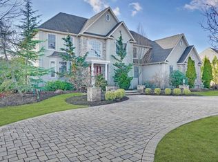 9 Tuxedo Ct, Marlton, NJ 08053