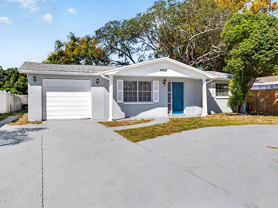 10029 Regency Park Blvd